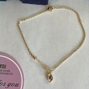 Beautiful R Bracelet
